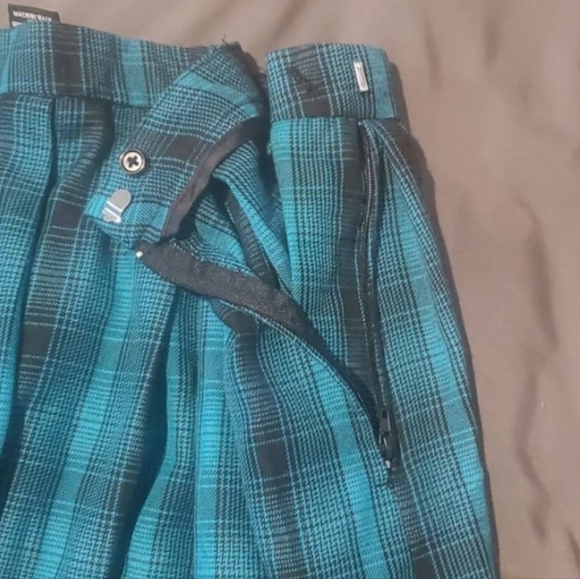 Hot Topic skirt - Picture 3 of 4